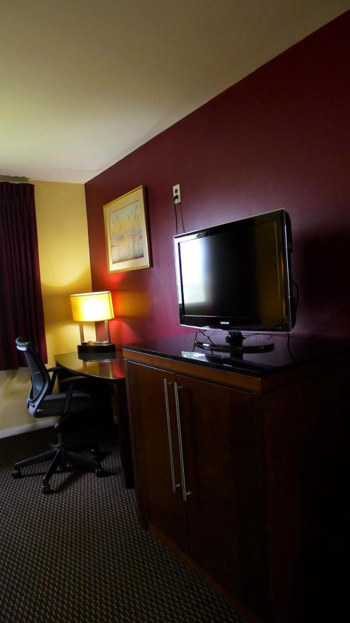 Relax Inn Watertown 沃特敦 外观 照片
